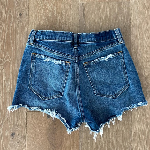 A&F High Rise Mom Short - Picture 3 of 3